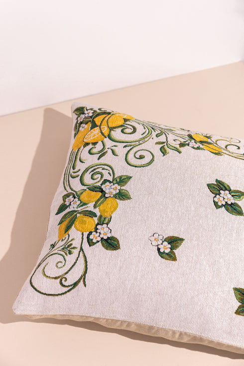 Lemon cushion (edge detailed)